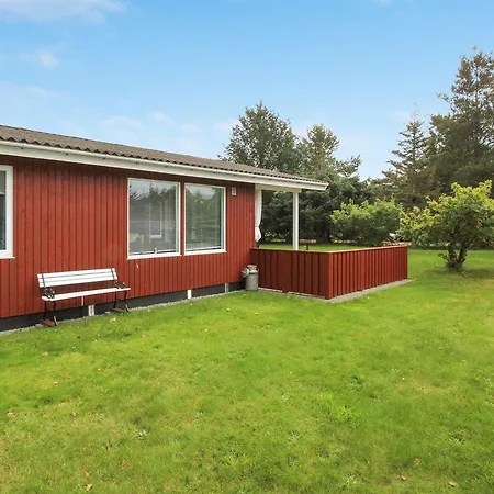 펜션 Two-bedroom Holiday In *