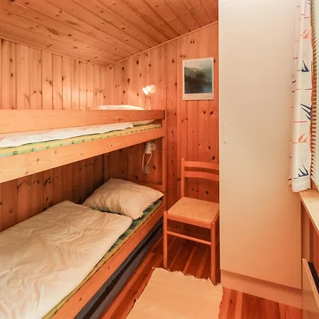 Two-bedroom Holiday In * Hals